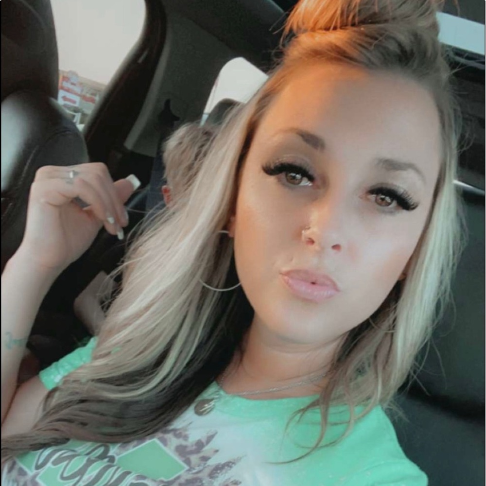 Meet your Posher, Melanie